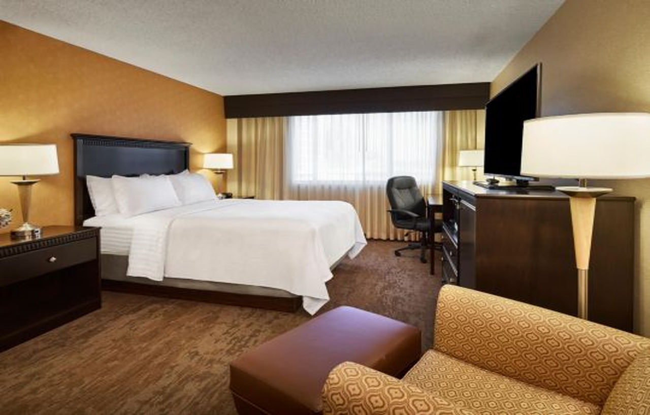 Holiday Inn Alexandria At Carlyle By Ihg Экстерьер фото